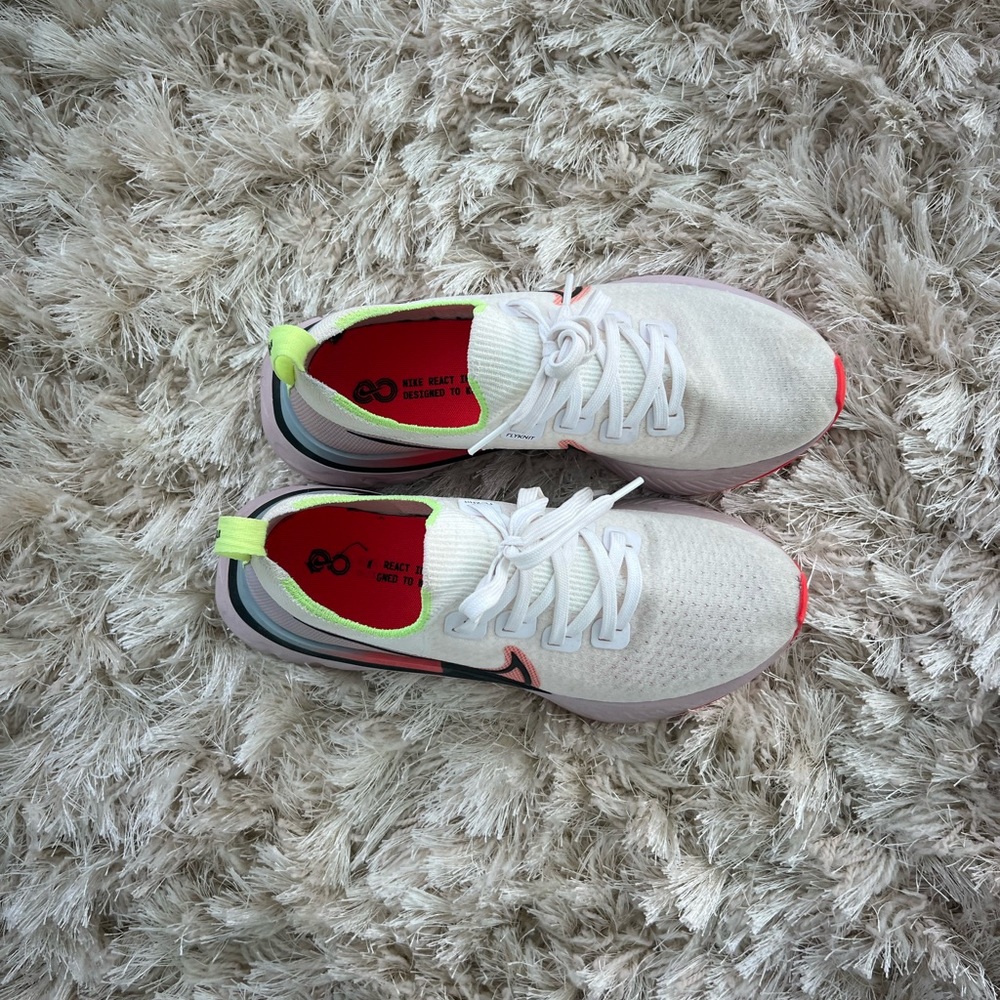 Nike React Infinity Run Flyknit Women’s 7.5